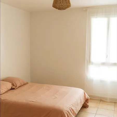 Apartament Grand 2 Avec Wifi Perpignan